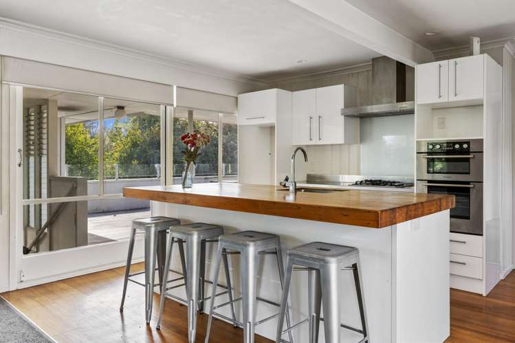 74 Taharepa Road Hilltop_11