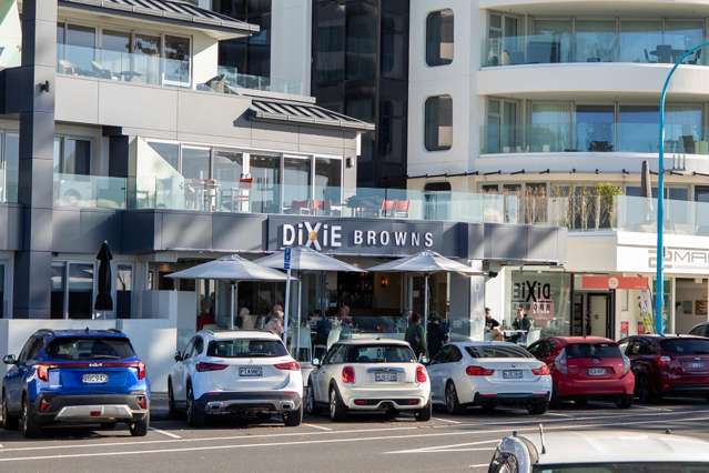 3F/4 Marine Parade (Pavilion Apartments) Mt Maunganui_4