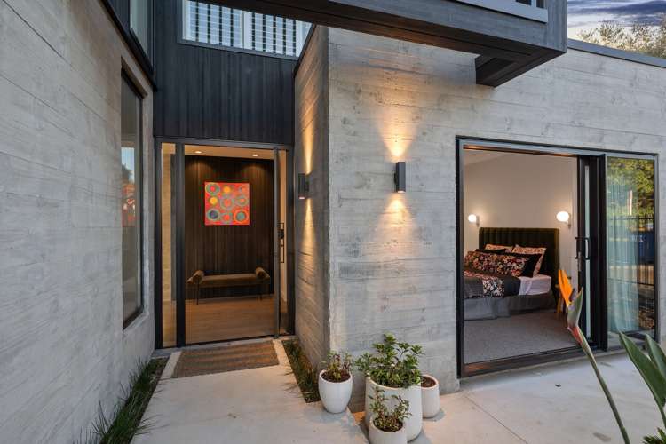 23 Otakau Road Milford_8