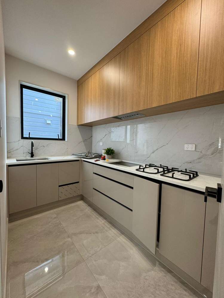 16 Grand Ridge Avenue Flat Bush_7