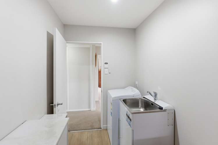 19 Carradale Avenue Yaldhurst_21