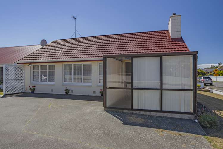 2/75 Ranui Avenue Waimataitai_15