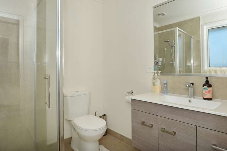 15 Rolling Stone Rise Tikipunga_6