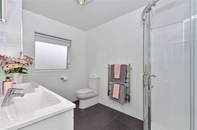 22 Riverhead Point Drive Riverhead_17