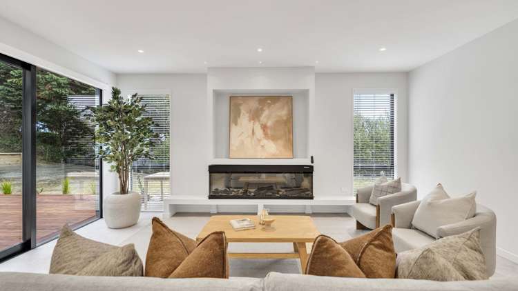 8 Tui Vale Lane_3