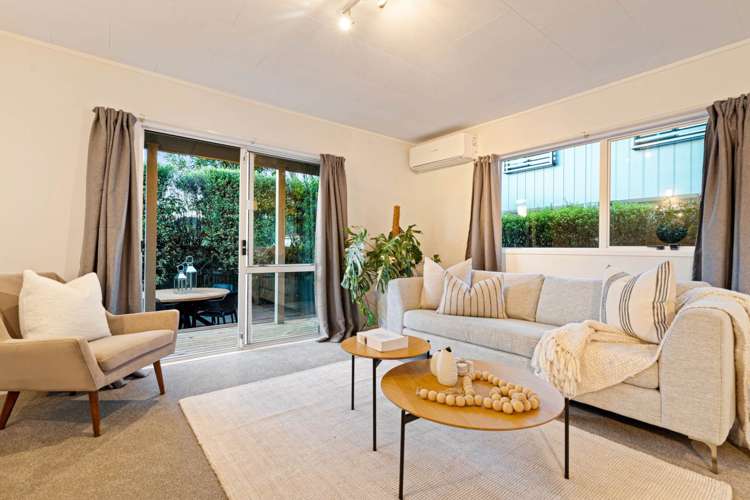 2/56 Waipani Road Te Atatu Peninsula_16