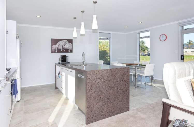 123 Harbour Drive Matarangi_4