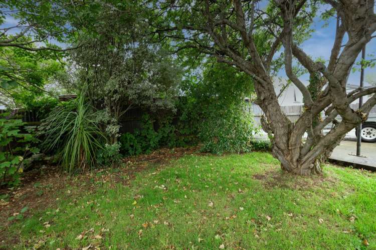 8 Centre Street Strathern_24