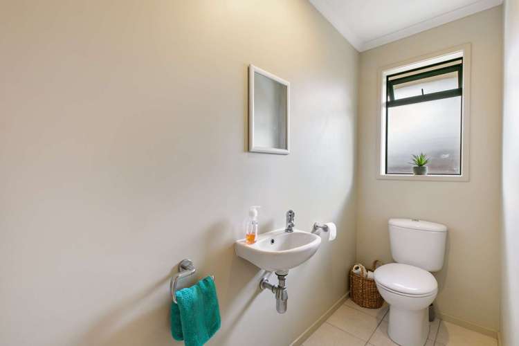 2 Eagle Street Welcome Bay_12