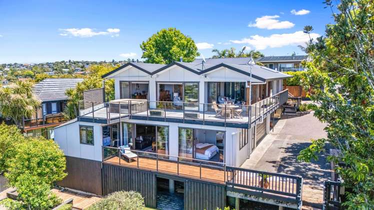 36 Montclair Rise Browns Bay_32