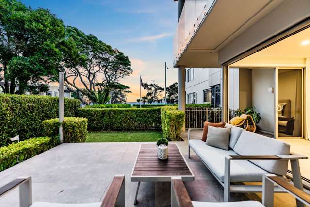 Waterfront Paradise in Kohimarama