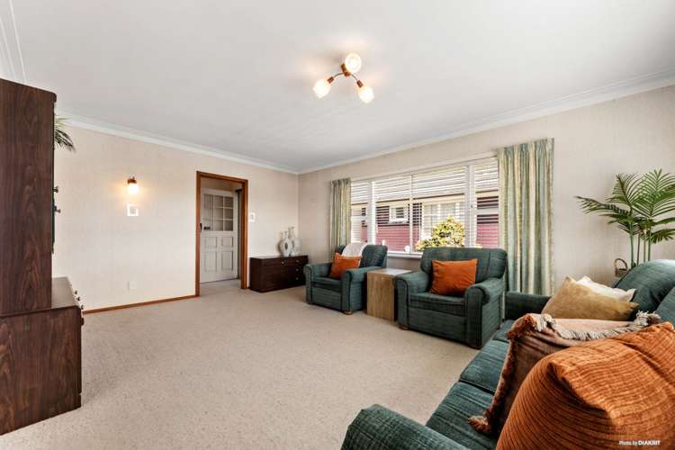 12 Dundee Place Blockhouse Bay_8