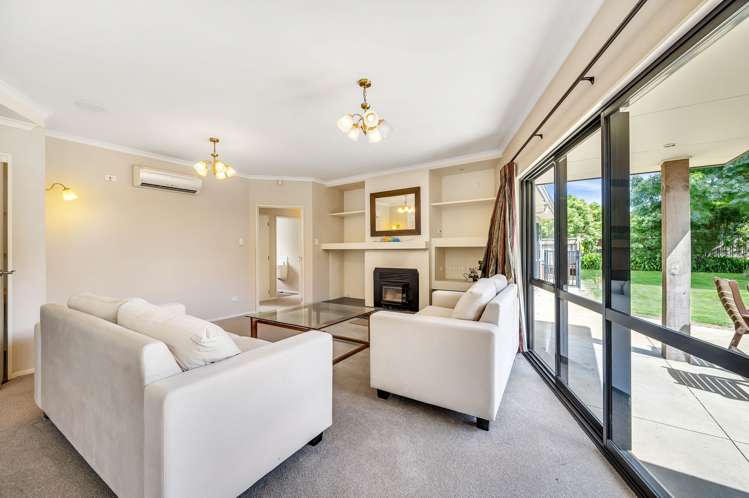 90 Russell Robertson Drive_5