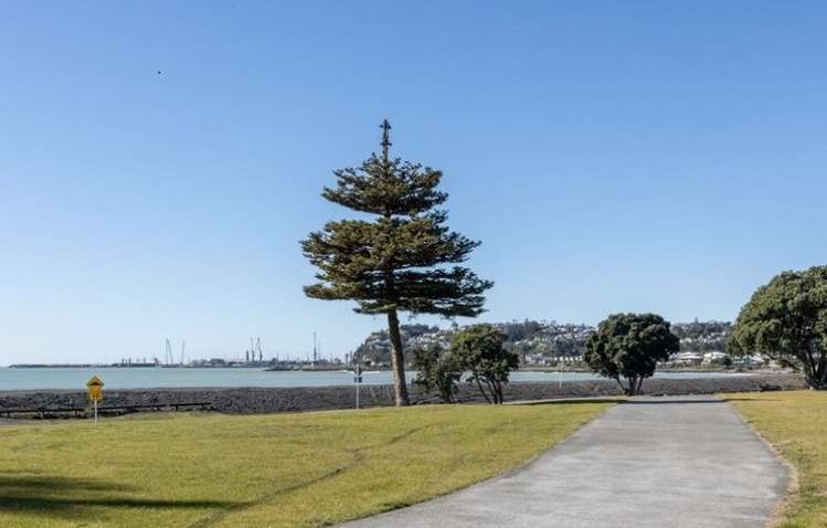 82 Charles Street Westshore_15