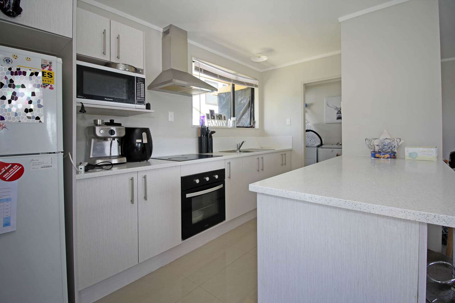 2/53 Redcrest Avenue Red Hill_0