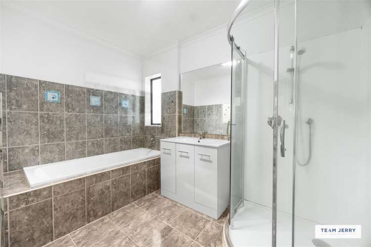 28 Fairchild Avenue Goodwood Heights_13