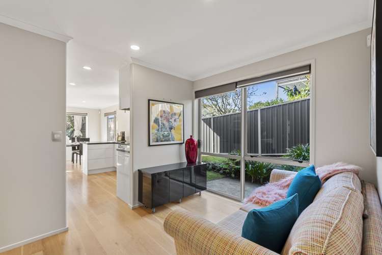 60a Kiwi Esplanade Mangere Bridge_8