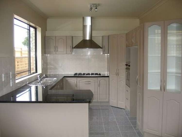 17a Hayr Road Three Kings_3