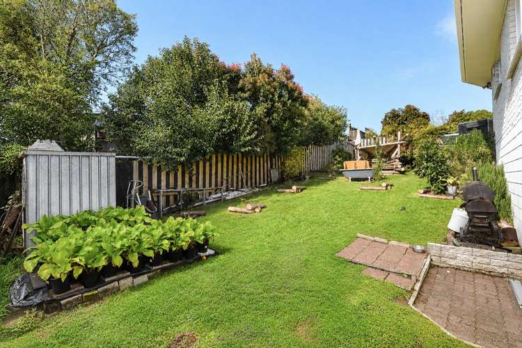46 Russleigh Drive Dinsdale_21