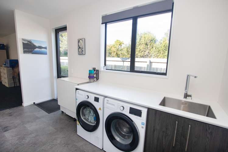 71 Racecourse Road Allenton_15