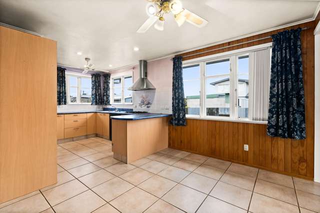 64 Coverdale Street Onekawa_3