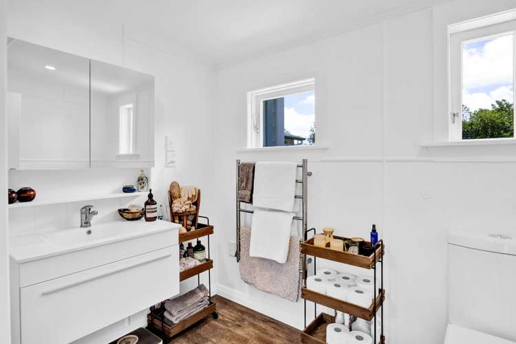 53 Fox Street Opunake_18