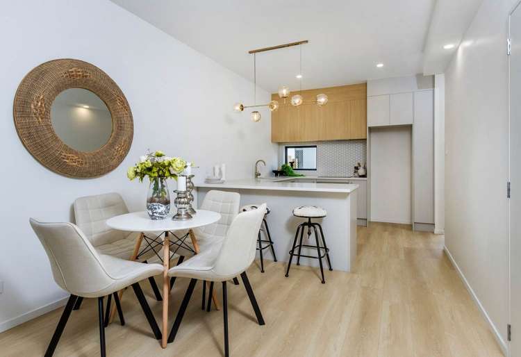 5 Papa Takaro Lane Flat Bush_3