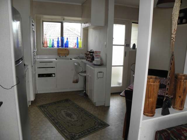 2/31 Nikau Street New Lynn_3