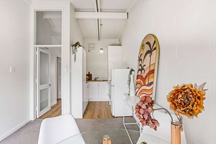 7 /25 Winchester Street Merivale_13