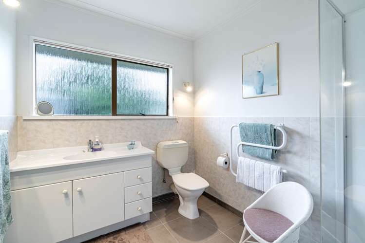 259 Queens Drive Windsor_18