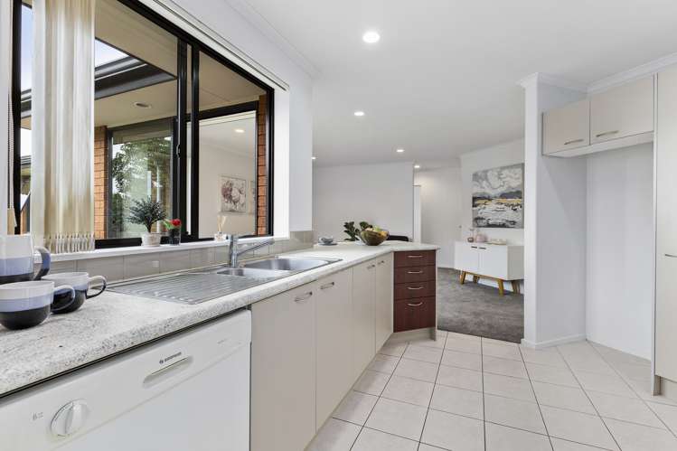3 Durbin Court Greenhithe_6