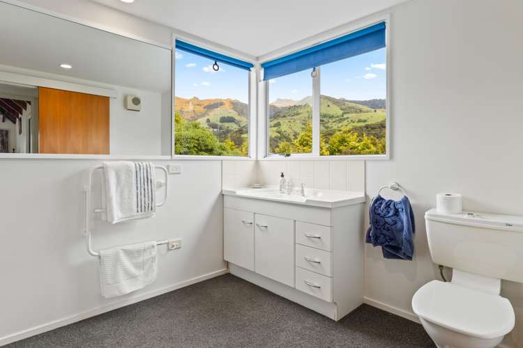 2 Settlers Hill Akaroa_16