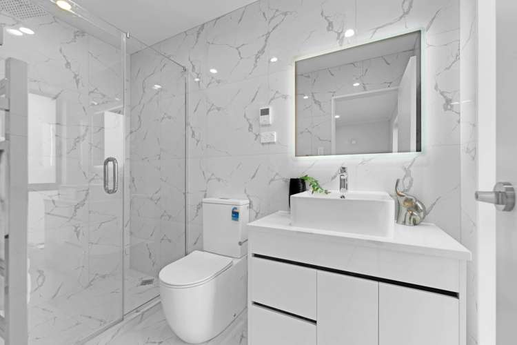 32 Tannaghmore Drive Flat Bush_21