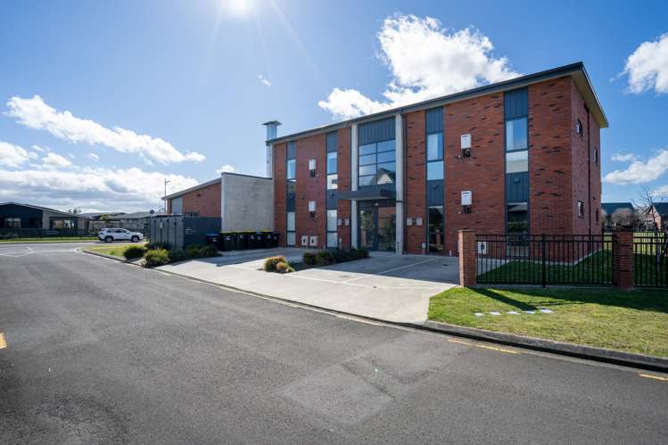 2/49 Pengover Avenue Cambridge_14