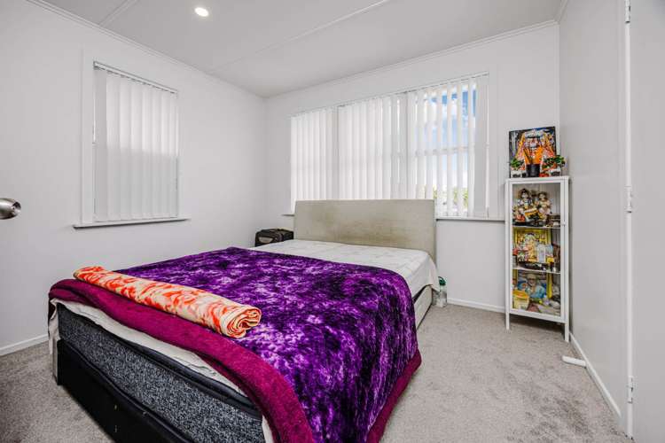 128 & 128A Wyllie Road Papatoetoe_7