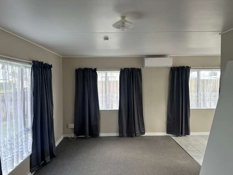 68 Tarbet Street_1