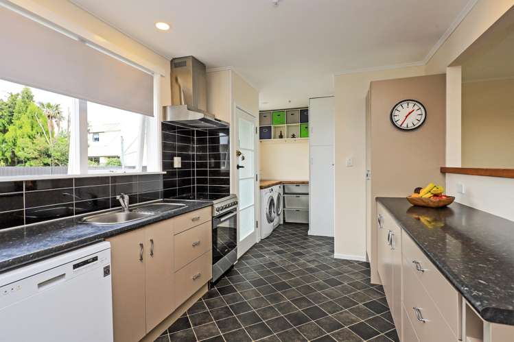 21a Elliott Crescent Havelock North_9