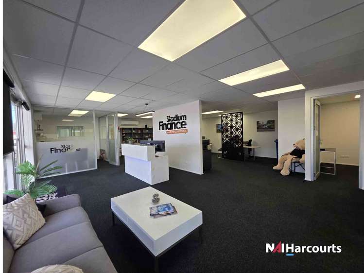 206 Ferry Road Waltham_25