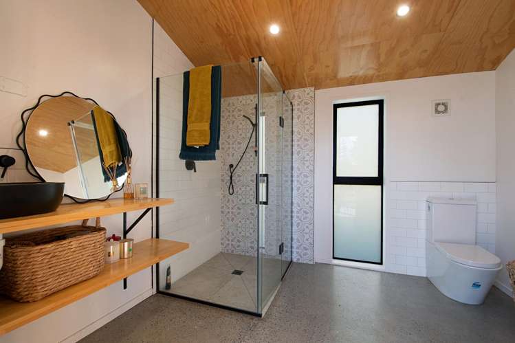 275 Taiapa Road Muriwai_16