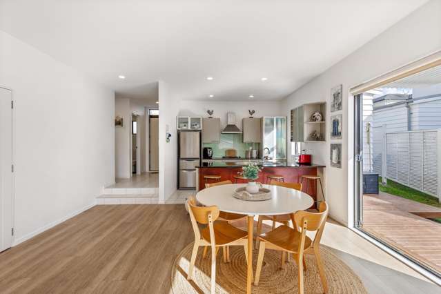 18/40 Scarlet Oak Drive Schnapper Rock_1