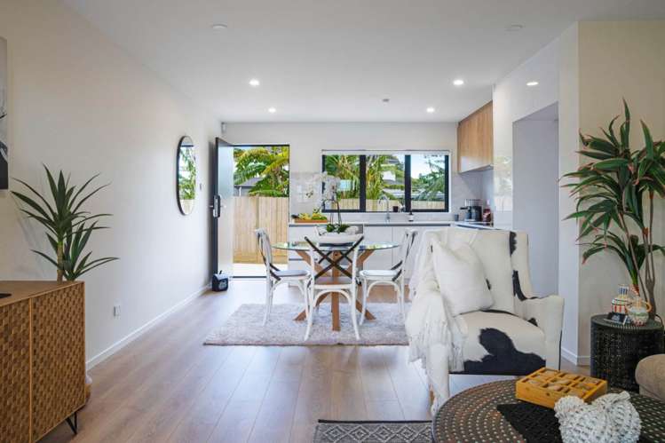 28 McKinstry Avenue Mangere East_2