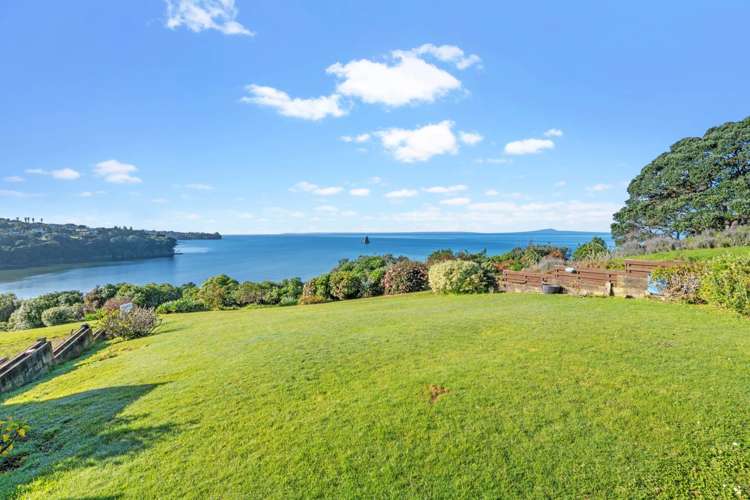 2/1017 Whangaparaoa Road Tindalls Beach_10