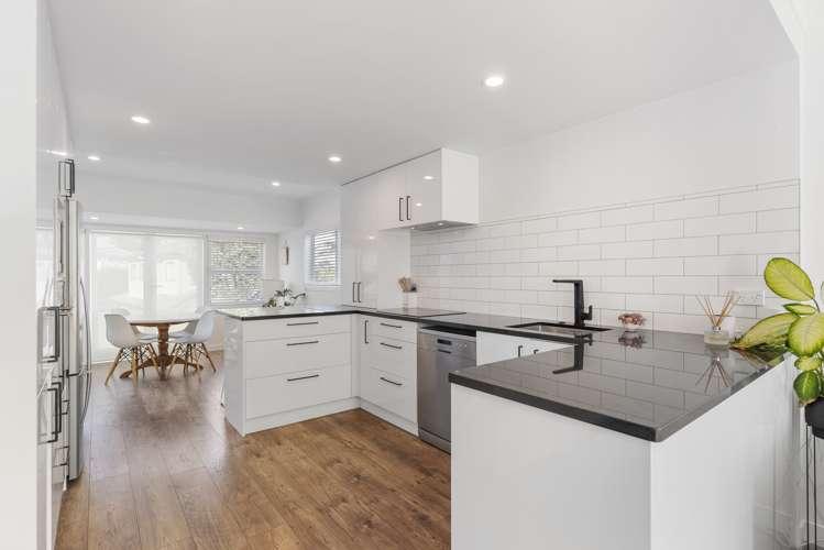 66 Howe Street Howick_18