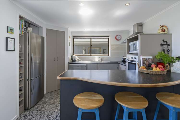 5b Stratford Place Otumoetai_10