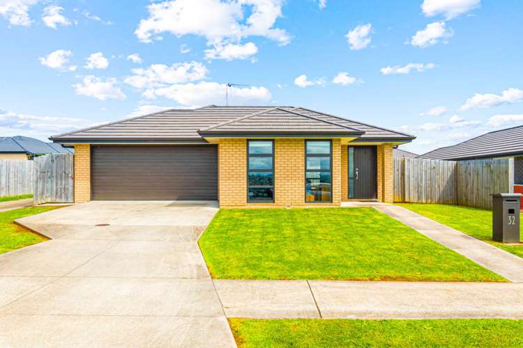 32 Regis Park Drive_0