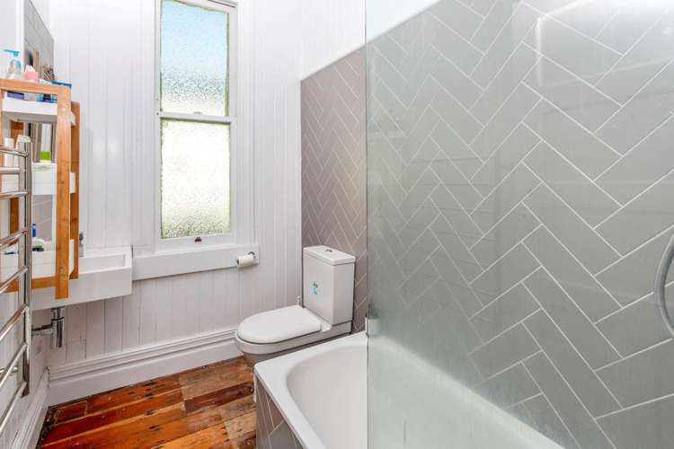 2/6 Fifth Avenue Mount Albert_17