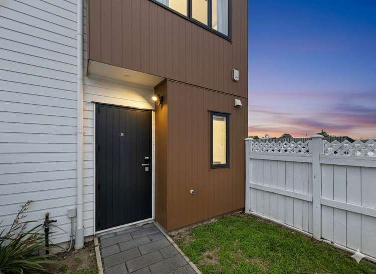 188 Rockfield Road Penrose_8