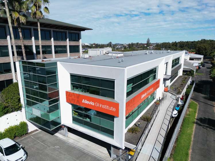 46 Taharoto Road Takapuna_17