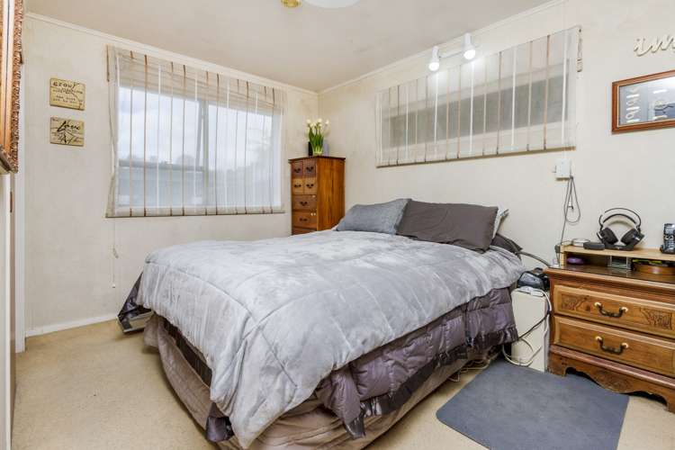 11 Serrata Place Browns Bay_8