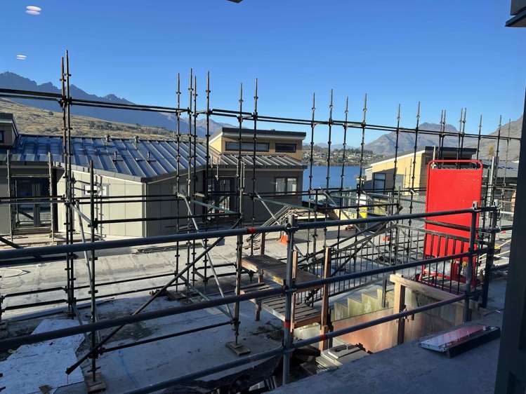Unit 606/327 Frankton Road Town Centre_13